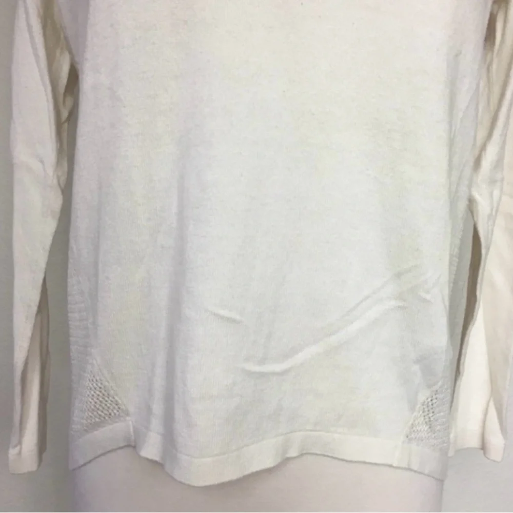 3/$25 Banana Republic Women Cream Perforated Back Knit Sweater Size Small Preppy